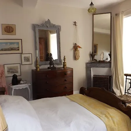 Domaine De Lalat - B&B Rooms And Studio 住宿加早餐酒店 3*
