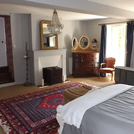 Bed & Breakfast Domaine De Lalat - With En-suite Bathrooms With Garden Views Montembœuf