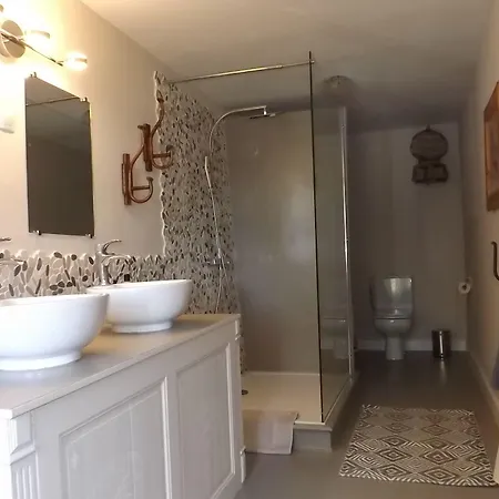 Domaine De Lalat - B&B Rooms And Studio 3* Montembœuf