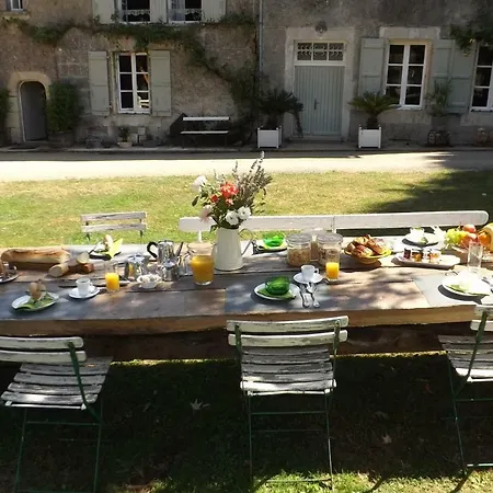 Domaine De Lalat - B&B Rooms And Studio 住宿加早餐酒店 Montembœuf