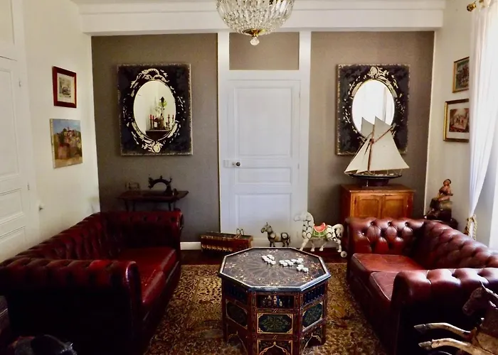 Bed and breakfast Domaine De Lalat - With En-suite Bathrooms With Garden Views Montembœuf