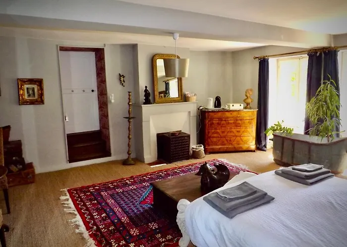 Domaine De Lalat - With En-suite Bathrooms With Garden Views Montembœuf