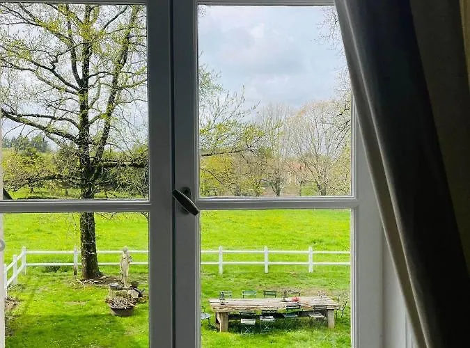 Domaine De Lalat - With En-suite Bathrooms With Garden Views 3* Montembœuf