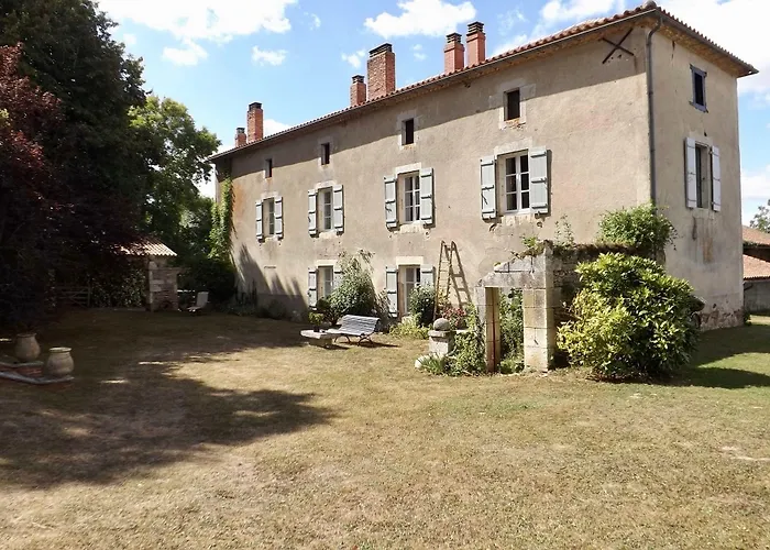 Domaine De Lalat - With En-suite Bathrooms With Garden Views Montembœuf