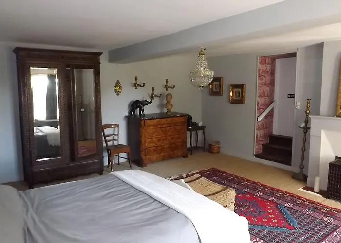 Bed and breakfast Domaine De Lalat - With En-suite Bathrooms With Garden Views