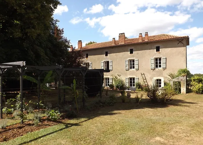 Domaine De Lalat - With En-suite Bathrooms With Garden Views Bed and breakfast